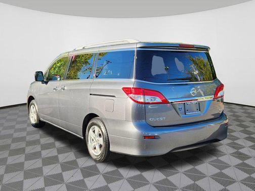 2016 Nissan Quest SV