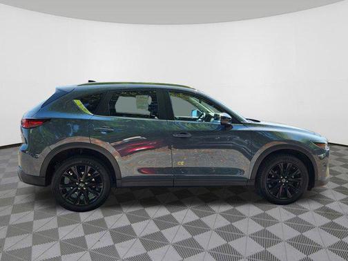 2022 Mazda CX-5 Carbon Edition