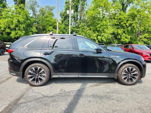 2024 Mazda CX-90 PHEV Premium Plus