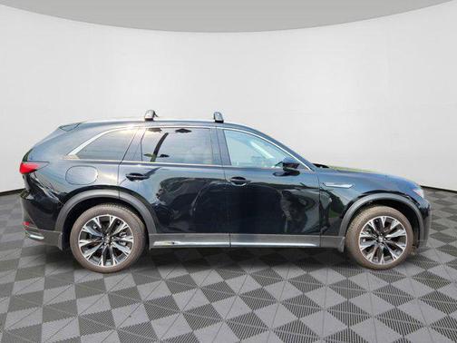 2024 Mazda CX-90 PHEV Premium Plus