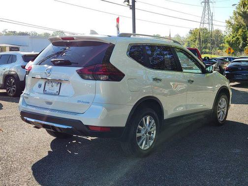 2018 Nissan Rogue SV