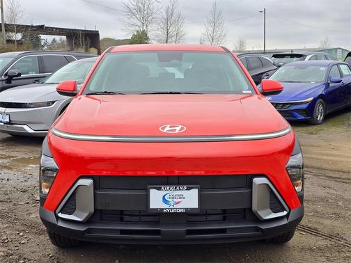 2025 Hyundai KONA SE