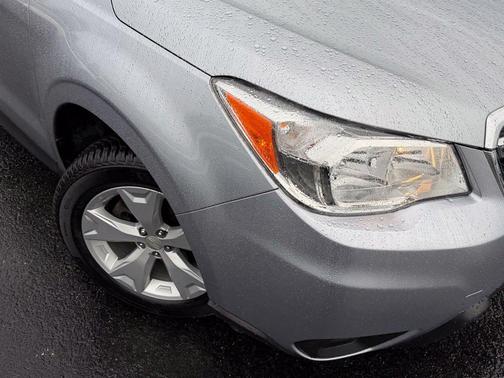 Ice Silver Metallic 2015 Subaru Forester 2.5i Premium
