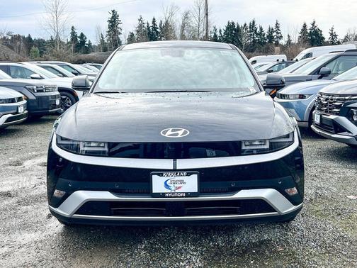 Abyss Black 2026 Hyundai IONIQ 5 SE