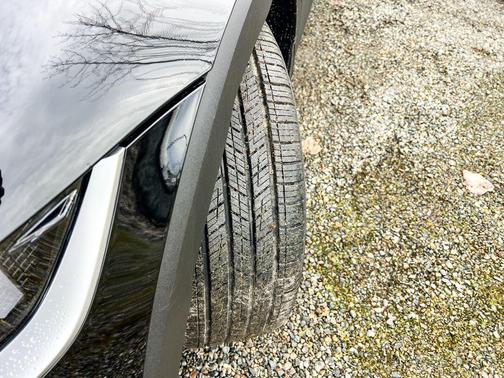 Abyss Black 2026 Hyundai IONIQ 5 SE