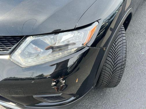 Magnetic Black 2016 Nissan Rogue S