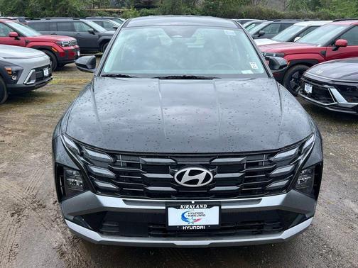 Phantom Black 2026 Hyundai TUCSON SE