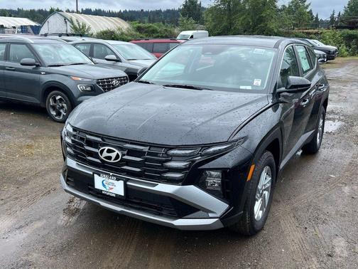 Phantom Black 2026 Hyundai TUCSON SE