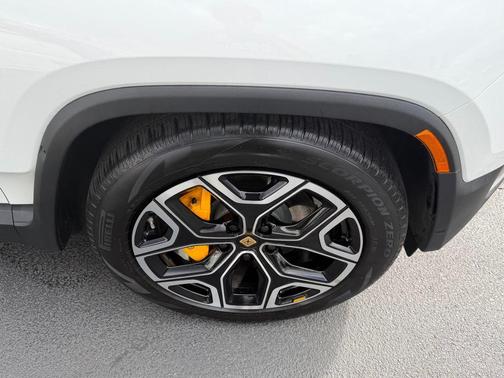 2022 Rivian R1S Launch Edition
