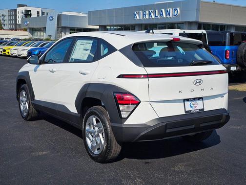 2026 Hyundai KONA SE