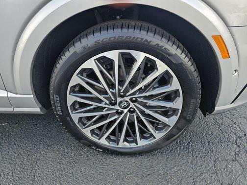 Typhoon Silver Metallic 2026 Hyundai PALISADE Calligraphy