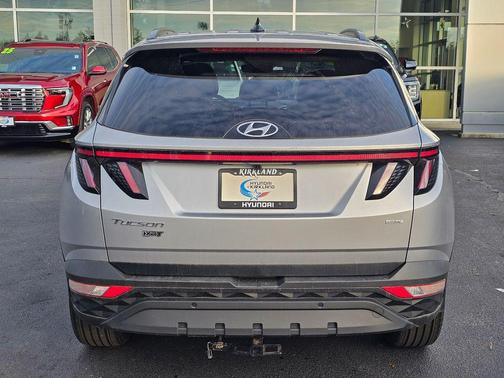 Shimmering Silver 2024 Hyundai TUCSON XRT