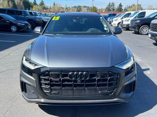 Daytona Gray Pearl Effect 2019 Audi Q8 3.0T Premium