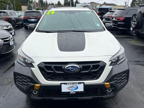 Crystal White Pearl 2024 Subaru Outback Wilderness