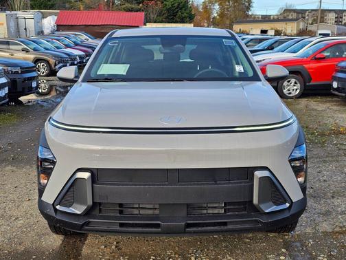 Cyber Gray Metallic 2026 Hyundai KONA SE