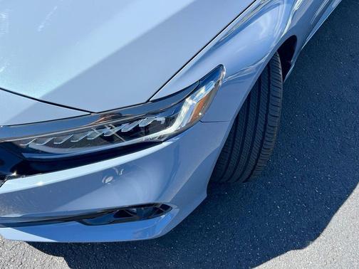 Sonic Gray Pearl 2022 Honda Accord Hybrid Sport