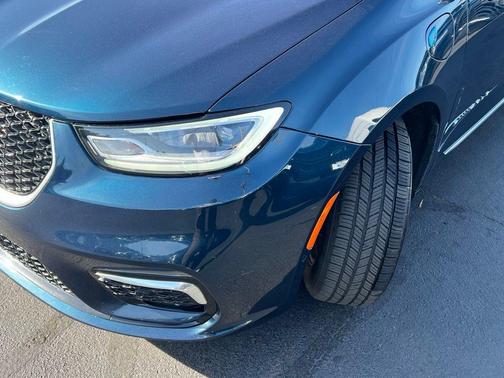 2023 Chrysler Pacifica Hybrid Pinnacle