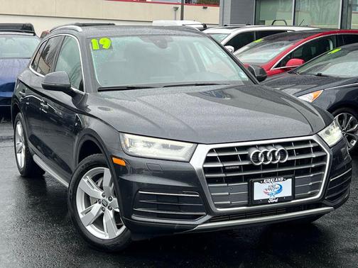 2019 Audi Q5 2.0T Premium Plus
