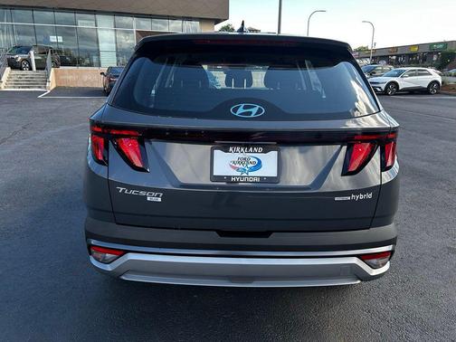 Ecotronic Gray 2026 Hyundai TUCSON Hybrid Blue SE