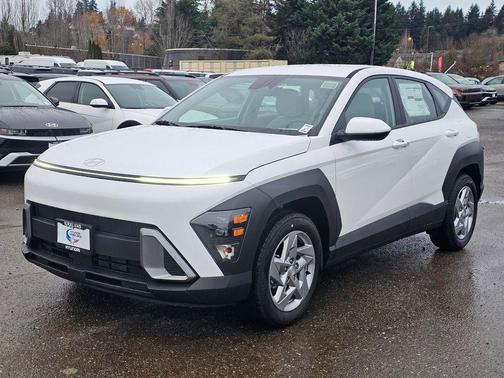 Atlas White 2026 Hyundai KONA SE