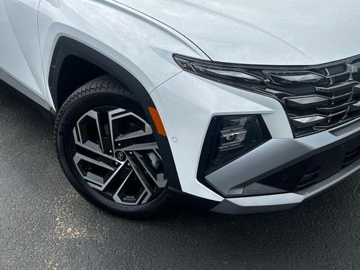 Serenity White Pearl 2026 Hyundai TUCSON Limited