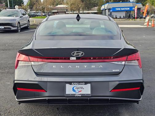 2026 Hyundai ELANTRA HEV Limited