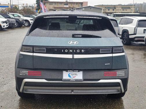 Digital Teal 2026 Hyundai IONIQ 5 SE