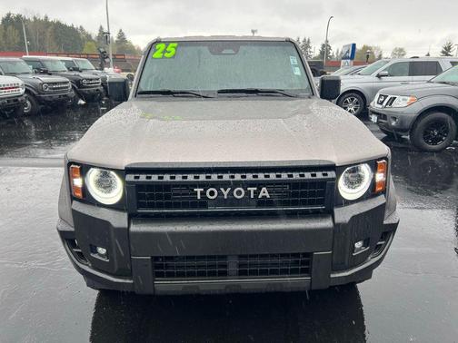 Meteor Shower 2025 Toyota Land Cruiser 1958