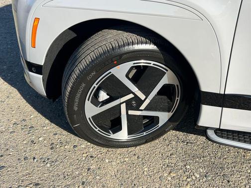 2026 Hyundai IONIQ 9 Performance Calligraphy