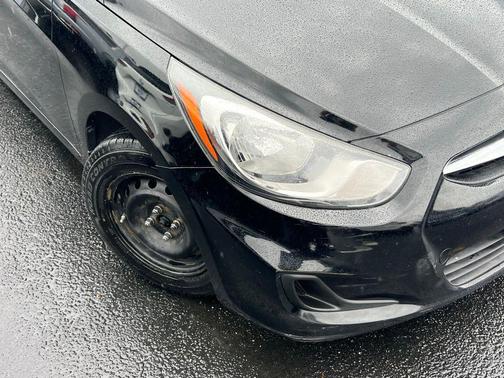 2012 Hyundai Accent GS