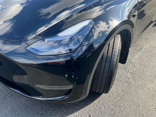 2024 Tesla Model Y Performance