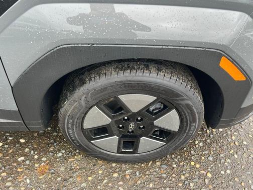 Hampton Gray 2026 Hyundai SANTA FE SE
