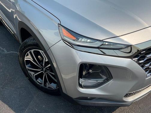 Shimmering Silver Pearl 2020 Hyundai SANTA FE Limited 2.0T