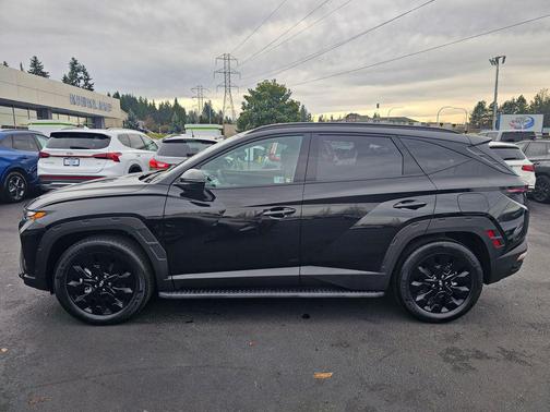 Black Pearl 2024 Hyundai TUCSON XRT