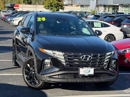 Black Pearl 2024 Hyundai TUCSON XRT