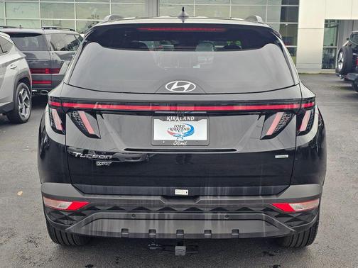 Black Pearl 2024 Hyundai TUCSON XRT