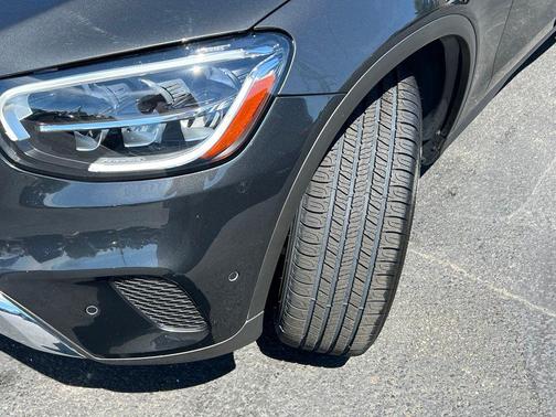 Graphite Grey Metallic 2022 Mercedes-Benz GLC 300 4MATIC