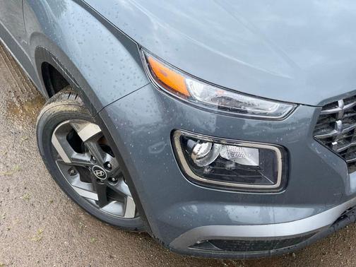 Ecotronic Gray 2026 Hyundai VENUE SEL