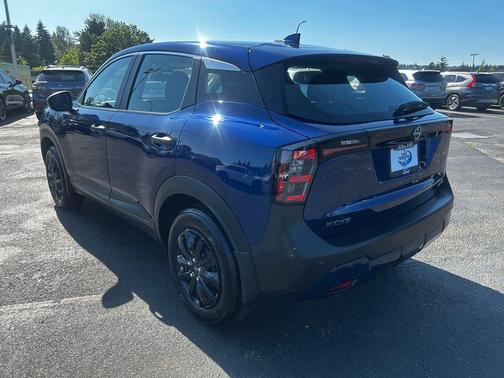 Deep Blue Pearl 2025 Nissan Kicks S