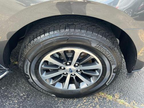 MAGNETIC GRAY METALLIC 2021 Ford Expedition XLT