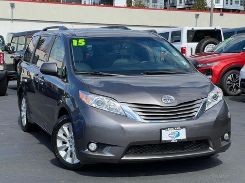 2015 Toyota Sienna XLE Premium