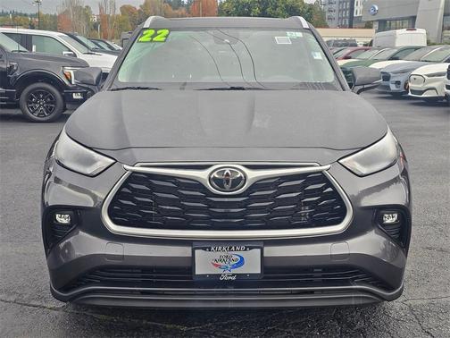 2022 Toyota Highlander XLE