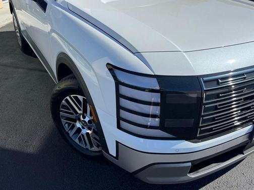Creamy White Pearl 2026 Hyundai PALISADE SEL Premium 8P