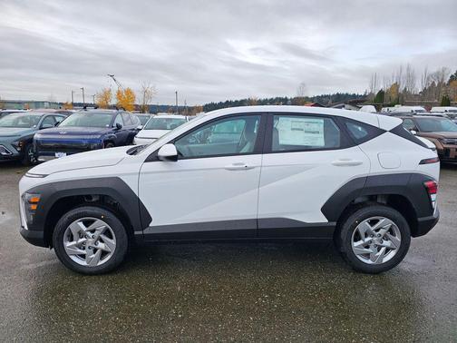 Atlas White 2026 Hyundai KONA SE