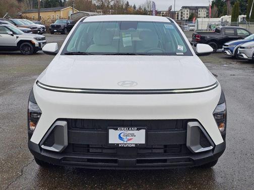 Atlas White 2026 Hyundai KONA SE