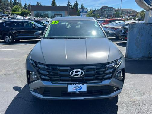 Ecotronic Gray Matte 2025 Hyundai TUCSON SE