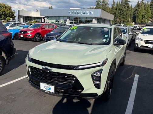 Cacti Green 2024 Chevrolet Trax FWD ACTIV
