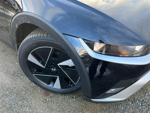 Abyss Black 2026 Hyundai IONIQ 5 SEL