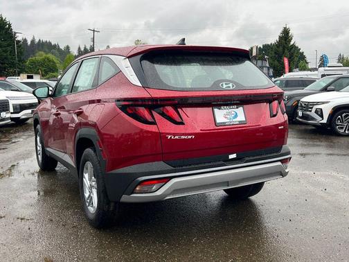 Ultimate Red 2026 Hyundai TUCSON SE