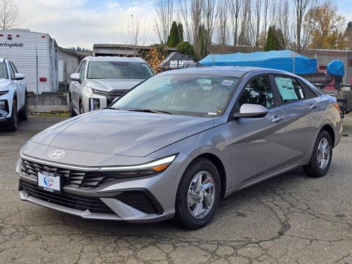 Fluid Metal 2025 Hyundai ELANTRA SE